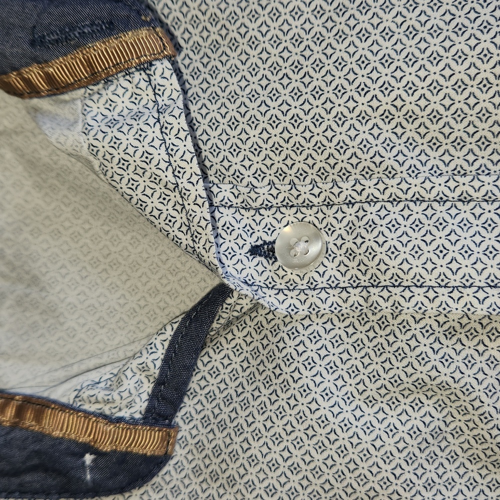 Projek Raw blue and white button down shirt, size large - Picture 2 of 9